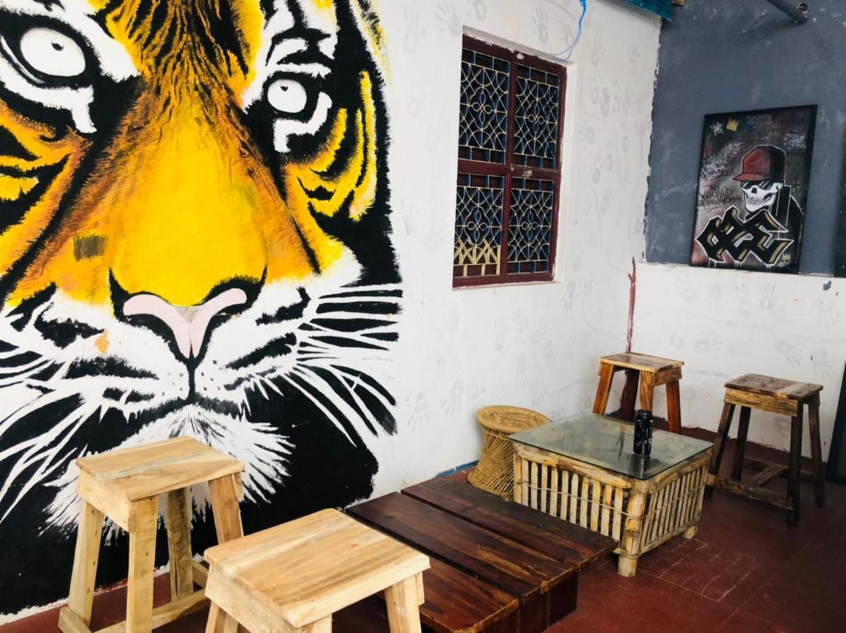 Gurukulam Hostel Puducherry Eksteriør billede
